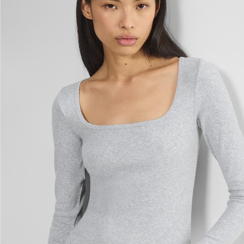 Aritzia TNA Gray Long Sleeve Top